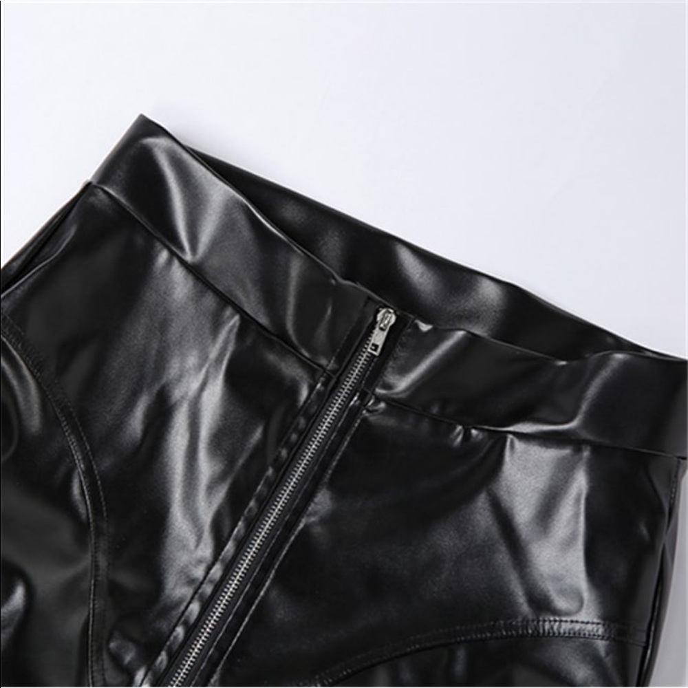 Faux Leather Ruched Flare Pant - Picture 4 of 6